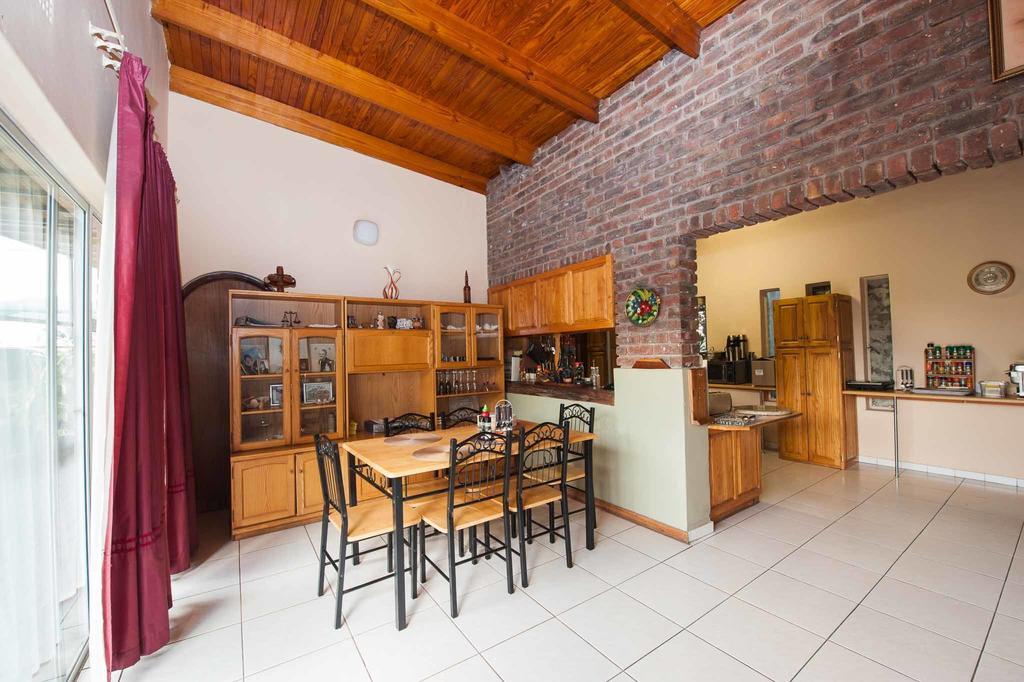 Ingwe Guesthouse Mbombela Bagian luar foto