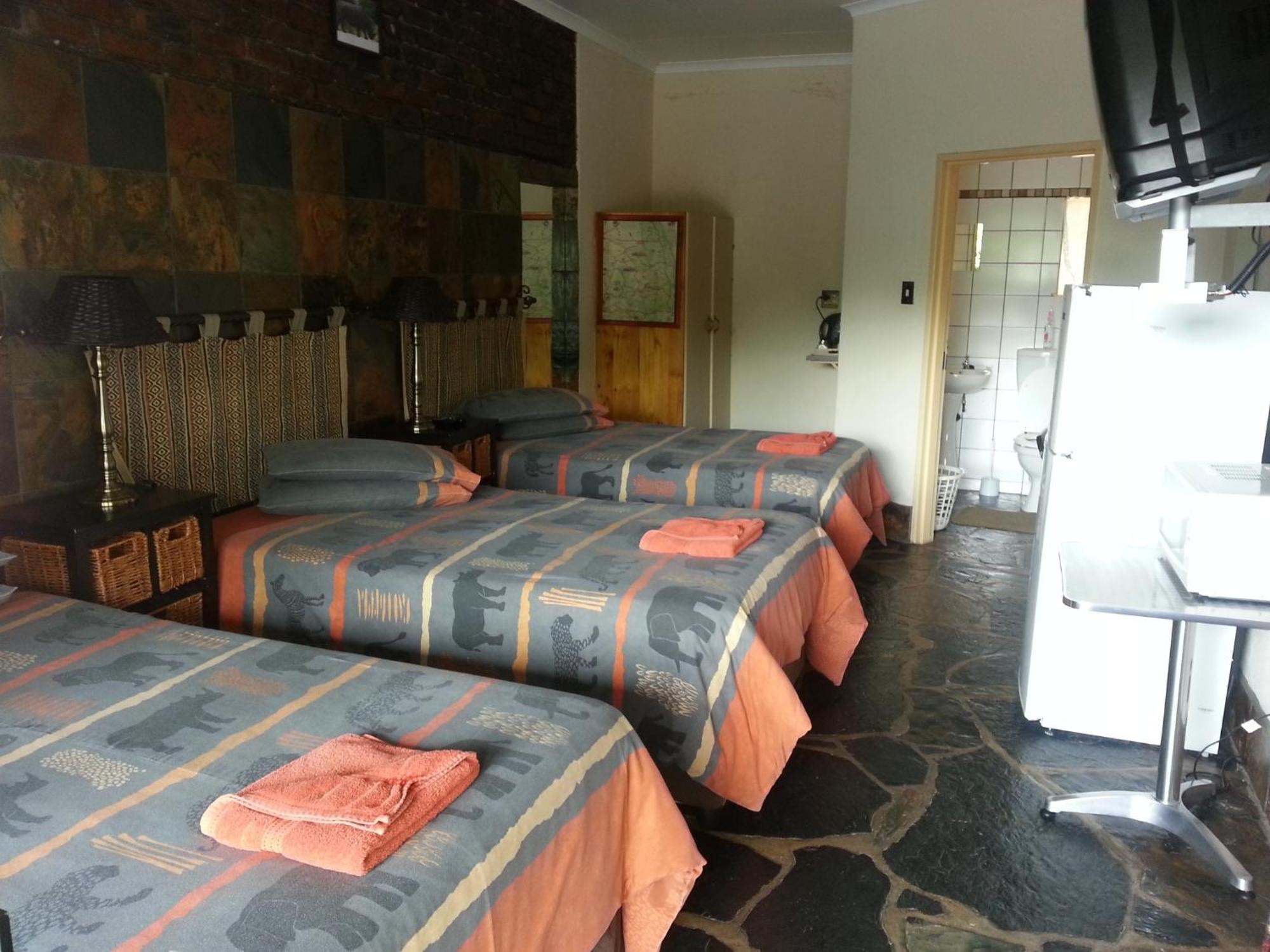 Ingwe Guesthouse Mbombela Bagian luar foto
