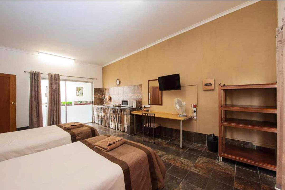 Ingwe Guesthouse Mbombela Bagian luar foto